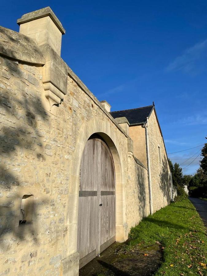 Le Clos Du Bas Courtil Guesthouse B&B Omaha Beach Osmanville Exterior photo